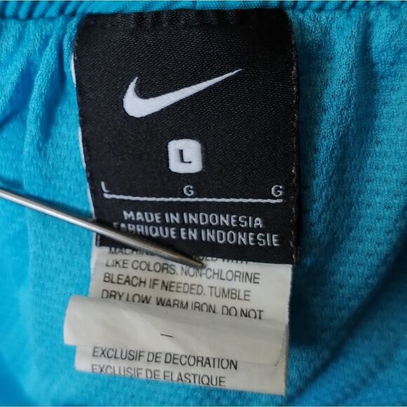 NIKE SWIM TRUNKS - Picture 3 of 5